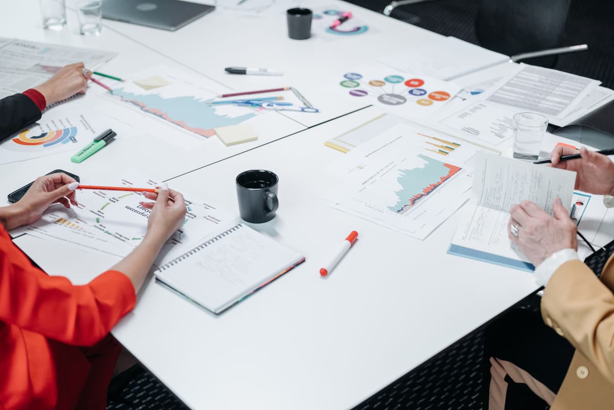 كيف تستخدم نظام إدارة العملاء (CRM) في شركات تأسيس الأعمال بالإمارات