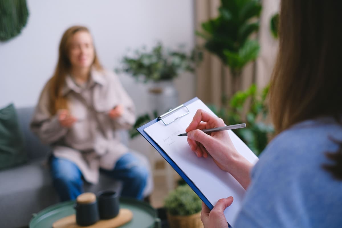 كيف تحافظ على تفاعل المراجعين بين الجلسات